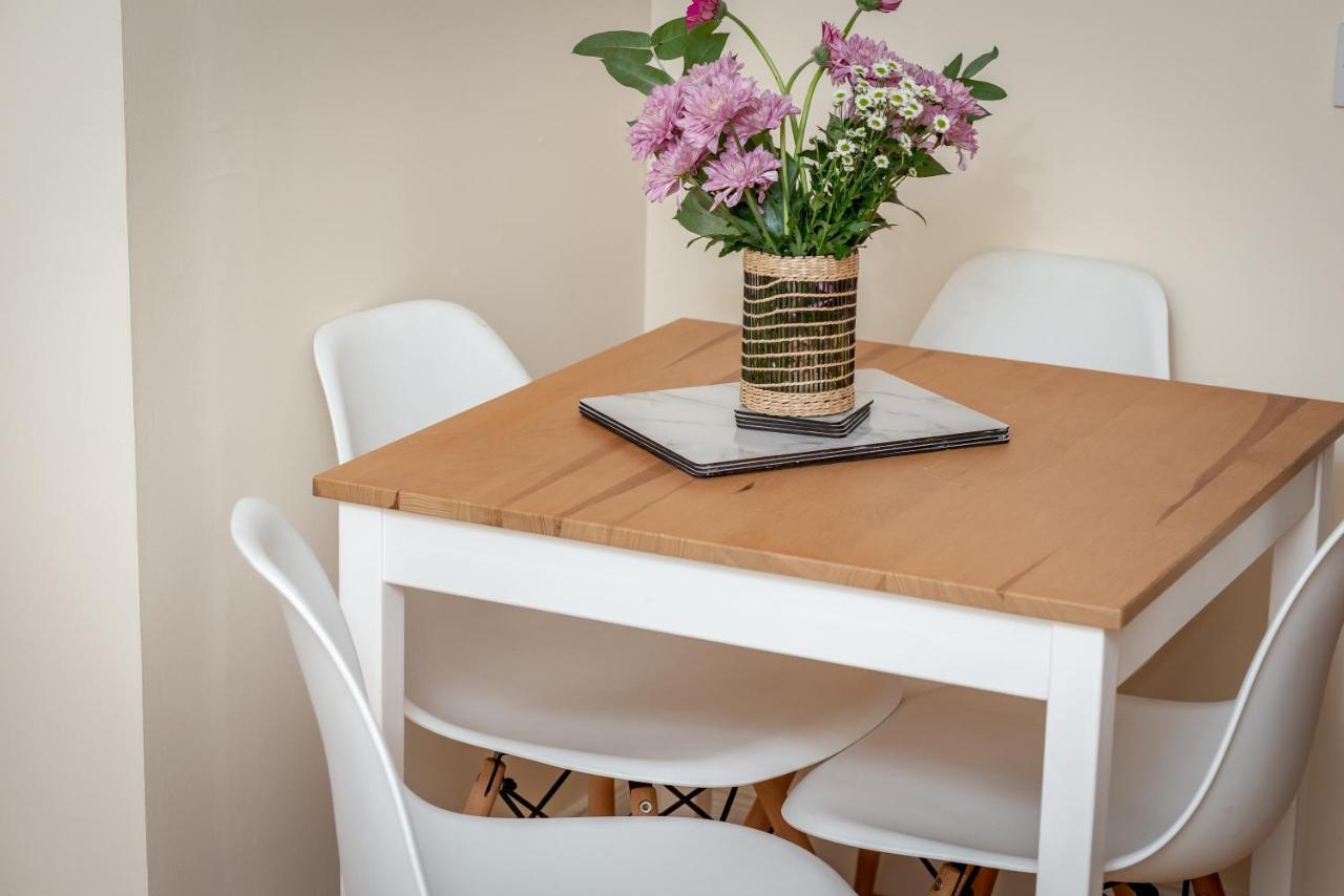 2 Bedroom Apartment In A Quiet Neighbourhood Сент-Ендрюс Екстер'єр фото